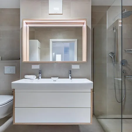 Lejlighed Platzhirsch Alpe Maritima & - 23 By Interhome Annenheim