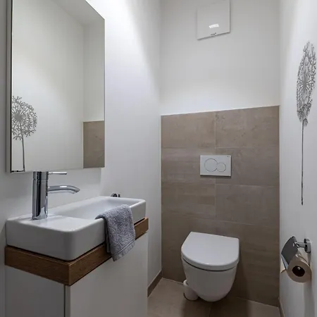 Lejlighed Platzhirsch Alpe Maritima & - 23 By Interhome *